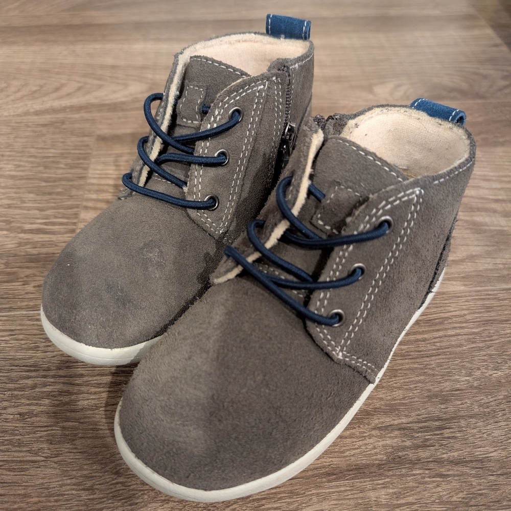 Ugg Toddler Boy Grey Shoes Size 9
